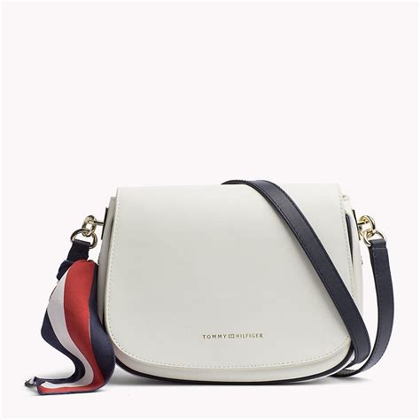 bolsos de tommy hilfiger.